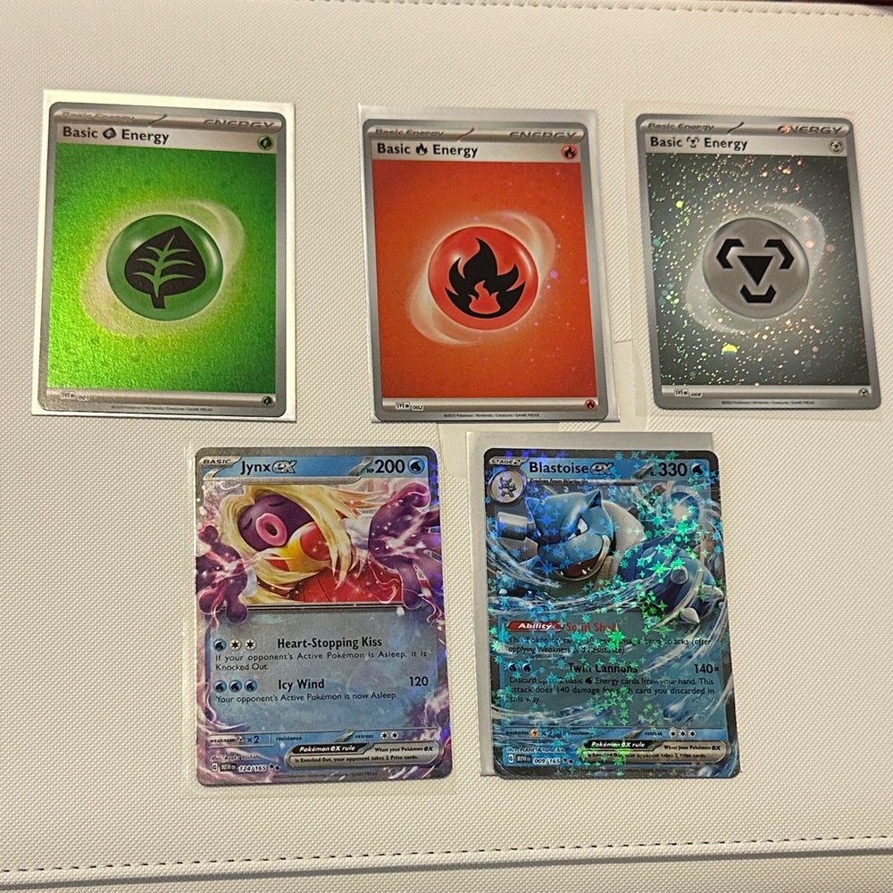 Pokemon Trading Cards 151 - Blastoise ex and Jynx ex